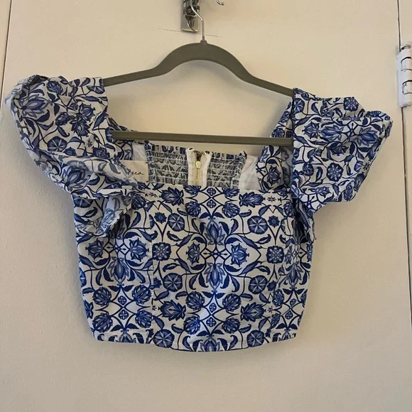 Cara Cara Darby Flutter Sleeve Fitted Crop Top XS - Picture 2 of 8